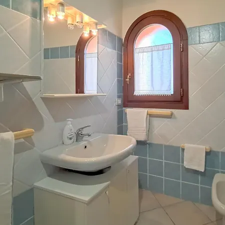 Quai 4 Posti Letto Vicino Al Centro Apartmán *